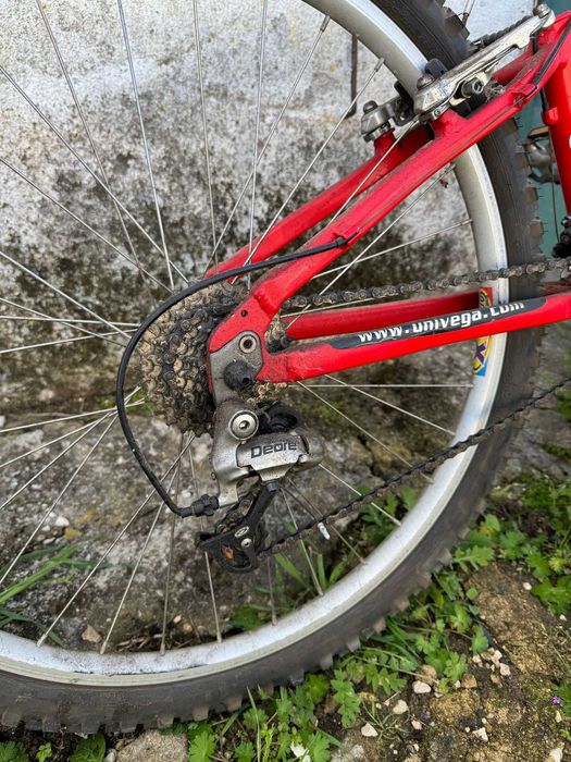 Bicicleta de montanha com suspensão Univega Flyte 800