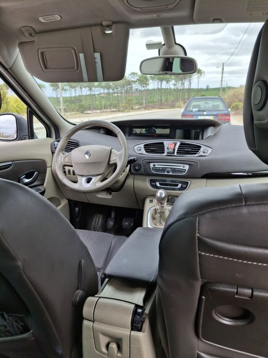Renault grand scenic