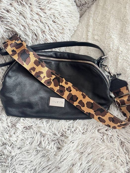 Шкіряна сумка чорного кольору