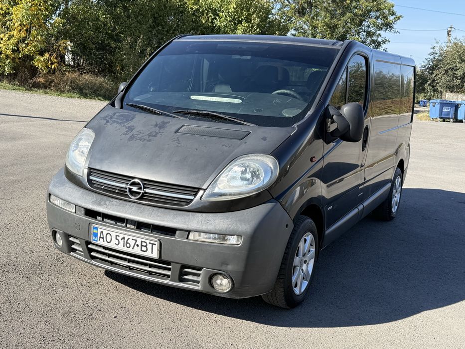 Opél Vivaro 1.9грузовий