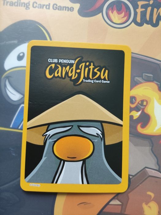 Złota karta Card Jitsu Club Penguin