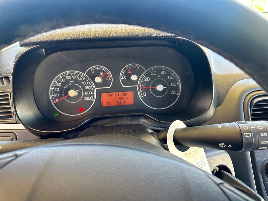 Punto 2008 / gasolina