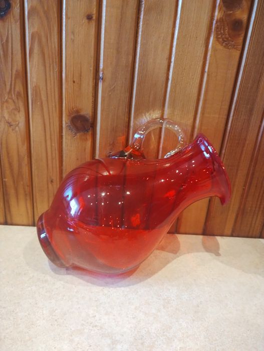 Dzbanek czerwony projektu Horbowego