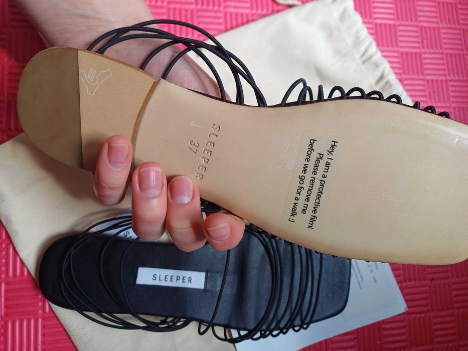 Продам жіночі Strappy Sandals