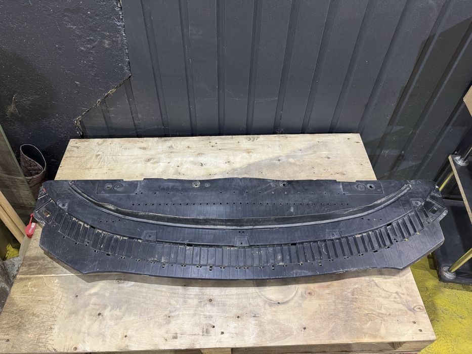 Губа бампера Audi A7 C7 рест S line 4G8807611E