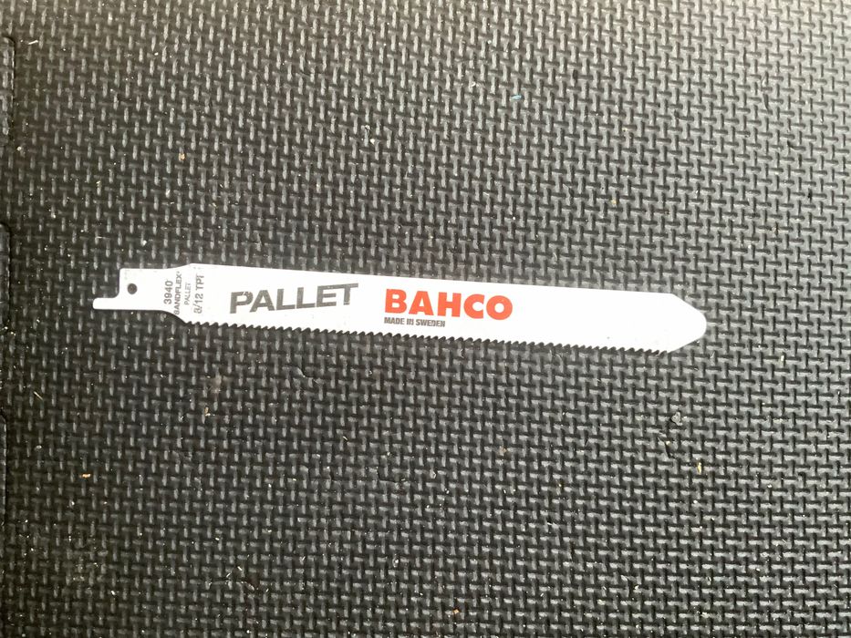 Пильне полотно  для шабельноі пилки дерево-метал BAHCO  PALLET. Sweden
