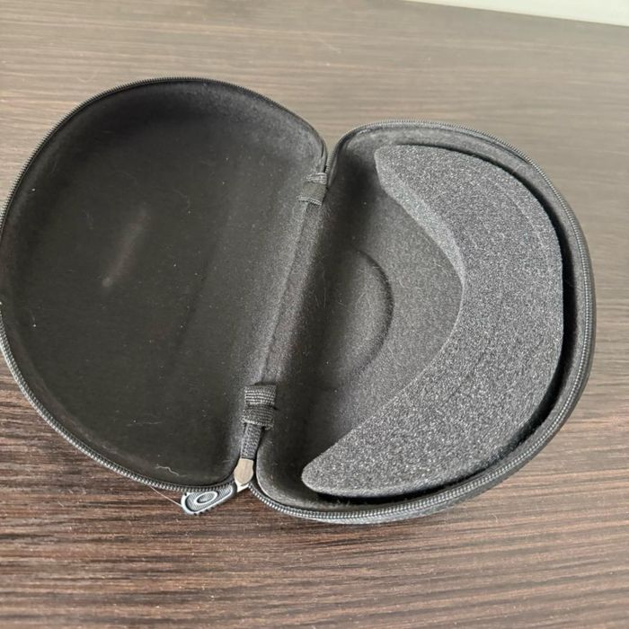 Футляр для окулярів Oakley