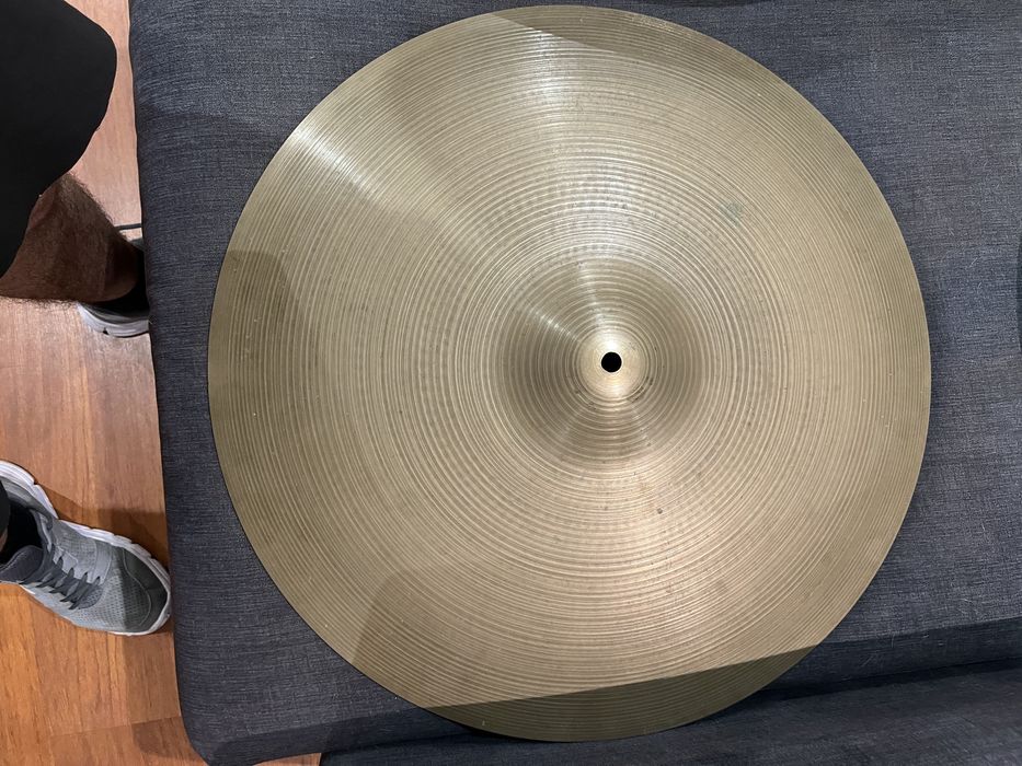 Pratos bateria Zildjian / Sabian