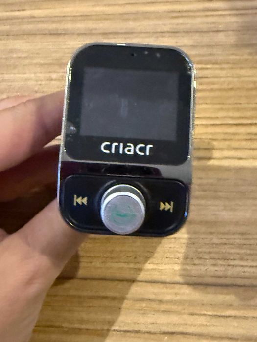 Transmiter FM / zestaw głośnomówiący