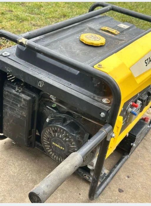 Продам генератор Stanley SG4200B