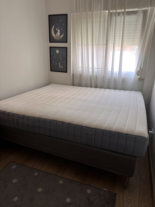 Colchão 180x200 cm e sommier 180x200 IKEA