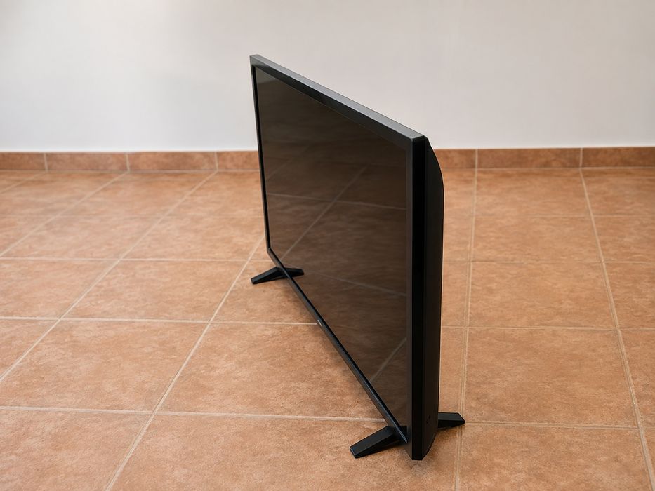 LG 32 LM630BPLA como nova