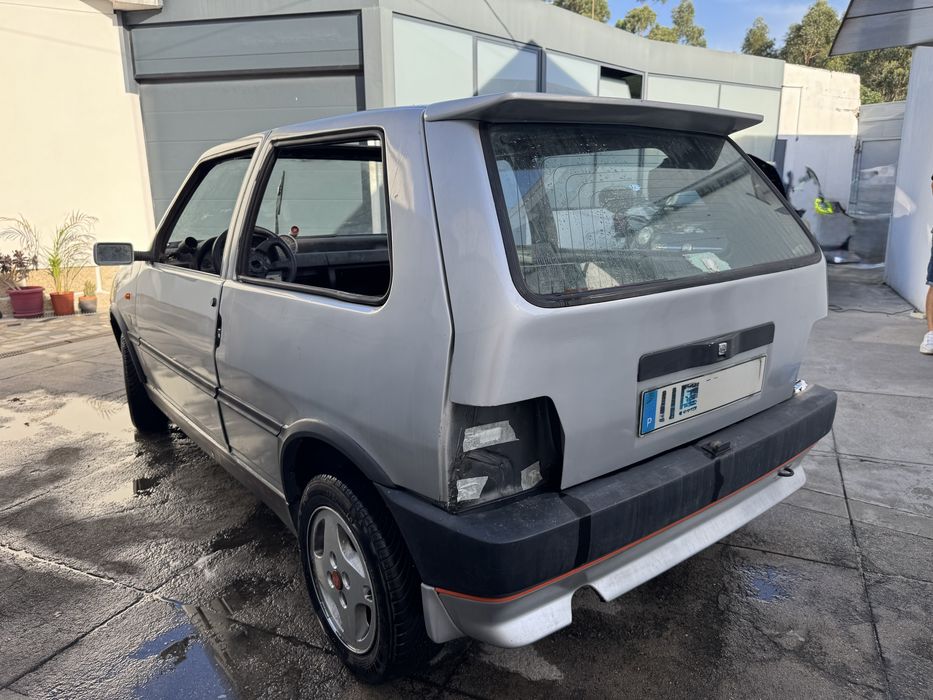 Fiat Uno Turbo IE Original para restaurar