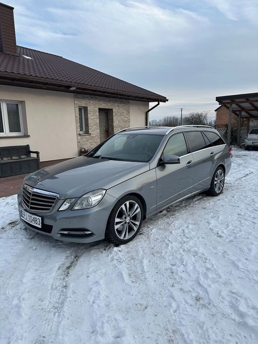 Mercedes-Benz Klasa E Sprzedam Mercedesa
