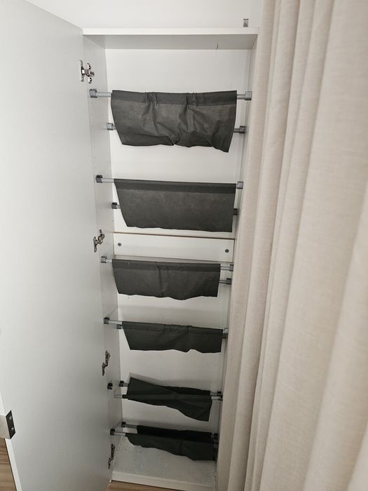 Sapateira com porta em espelho - 24 pares sapatos