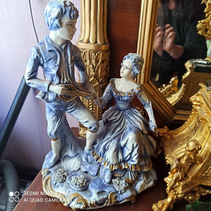 Figurka porcelanowa