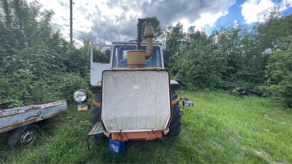 Колісний Трактор T-150