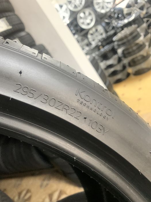 295/30/22 103Y HANKOOK Ventus S1 evo3 suv