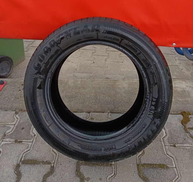 Opona GOODYEAR 205X60R16