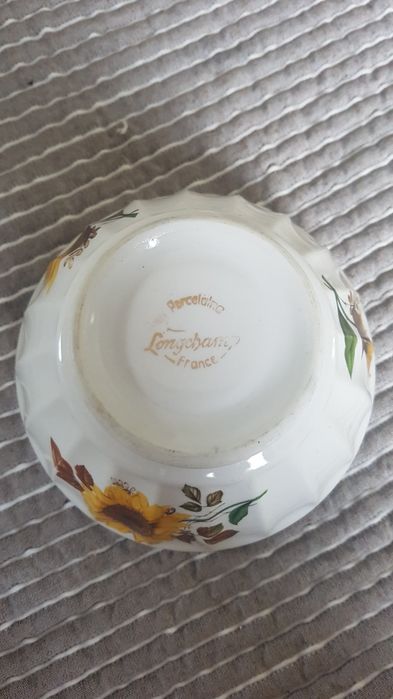 Tigelas porcelana louca francesa longchamp e chicara de vidro pintada