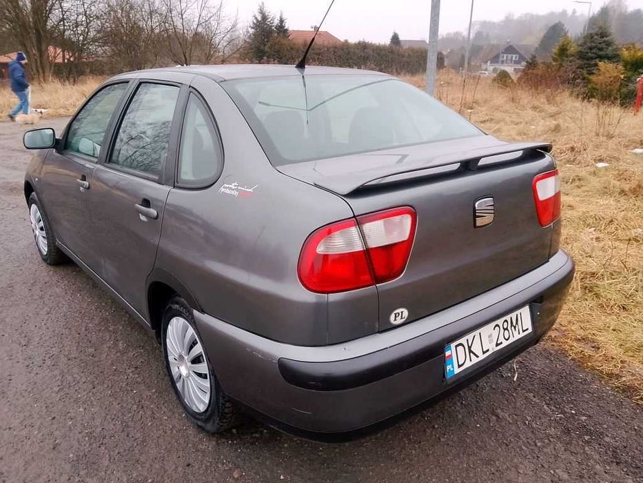 SEAT CORDOBA II FL 1.9 SDI 68KM DIESEL Klimatyzacja Oszczedny 5 Drzwi