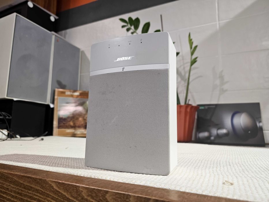 Акустика BOSE SoundTouch 10 Bluetooth, Wi-Fi, AUX
