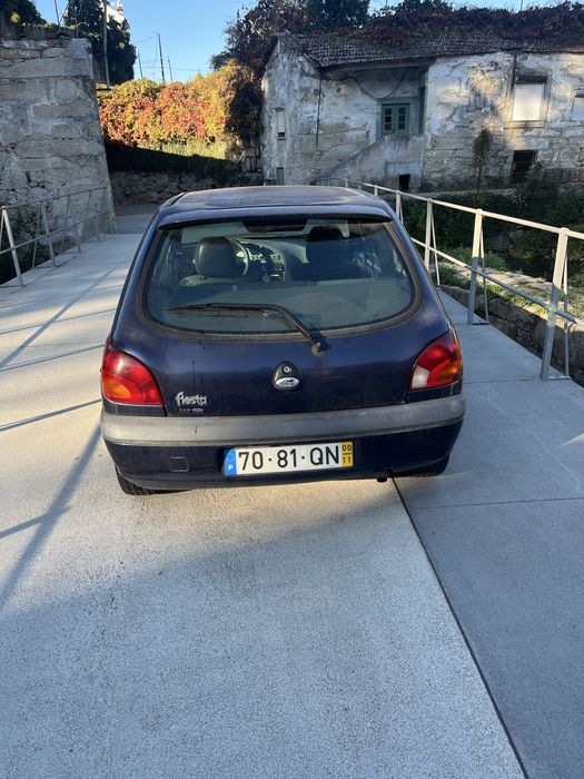 Ford fiesta techno 1.2  , ano 2000