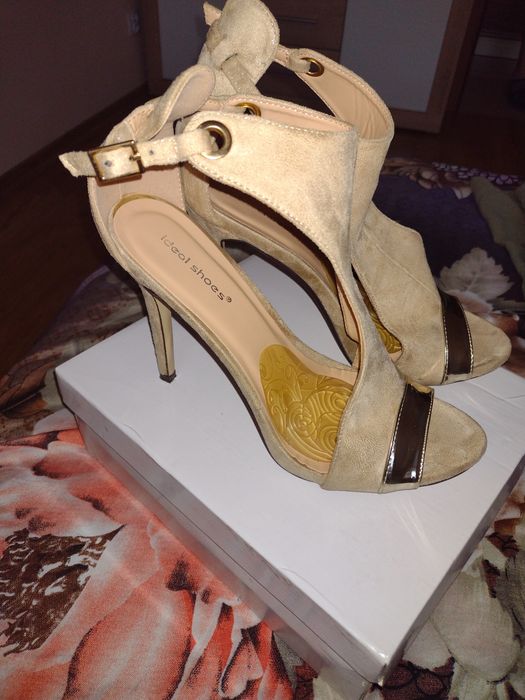Buty na wysokim obcasie roz. 41
