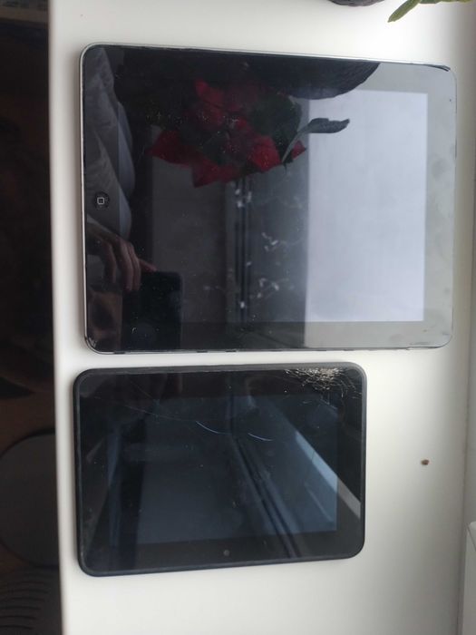 Планшеты на запчасти / под восстановление