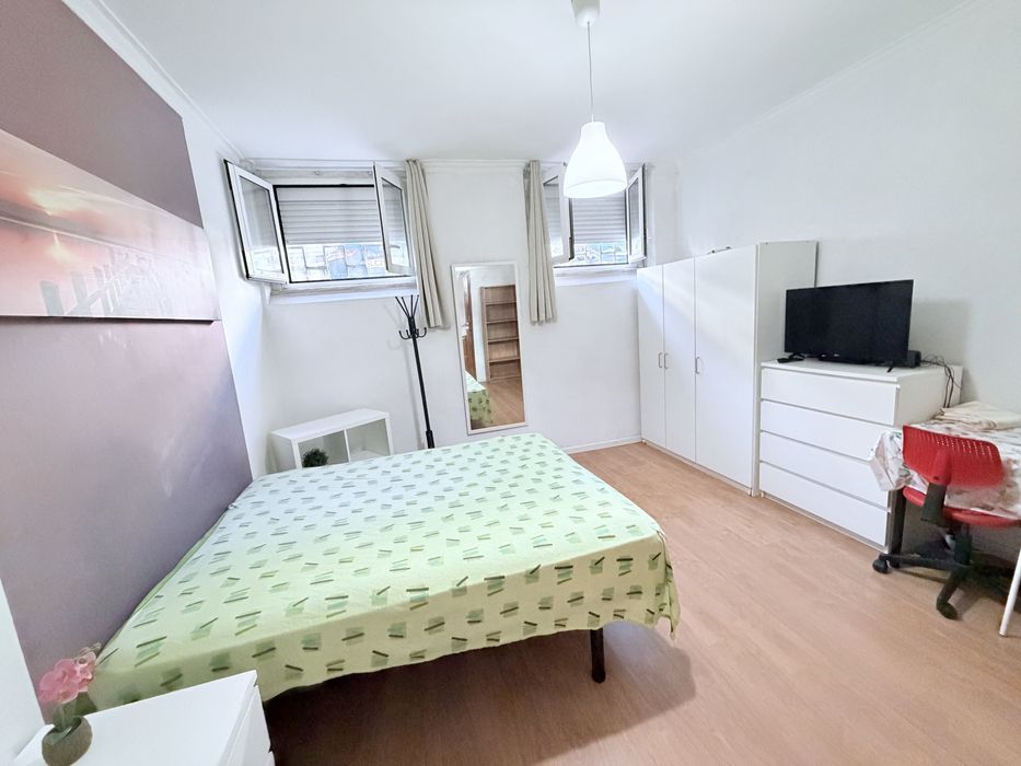 Quarto mobilado na Damaia – Despesas incluídas