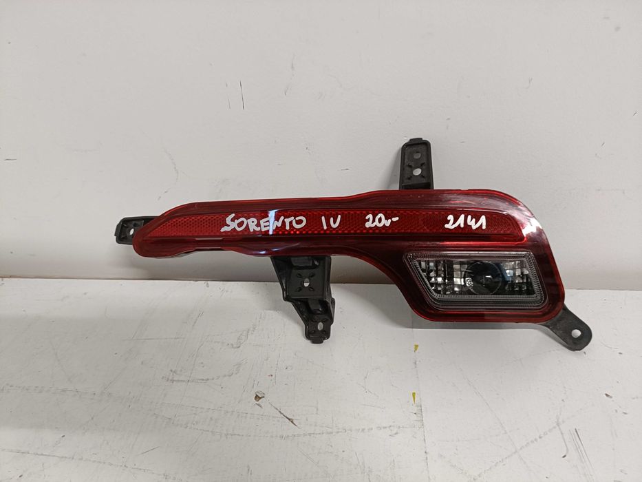 Kia Sorento IV Lampa przeciwmgielna tył prawa