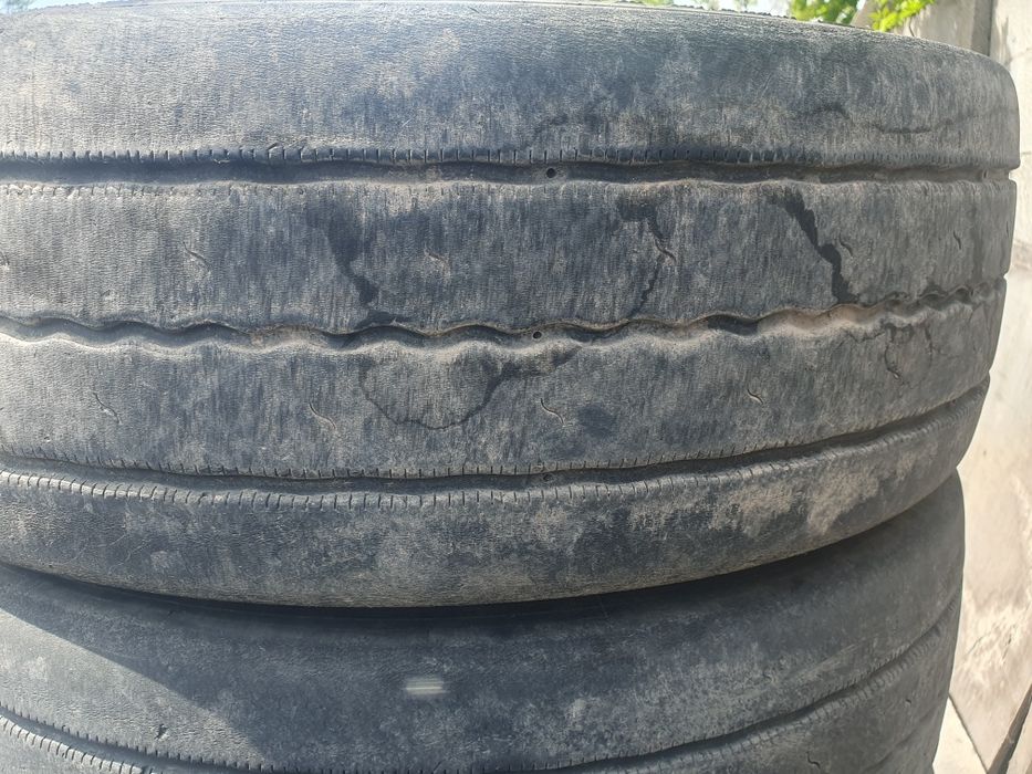 235/75/17.5 J Michelin x line