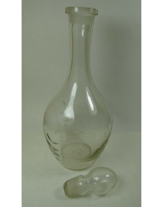 Графин стеклянный с пробкой