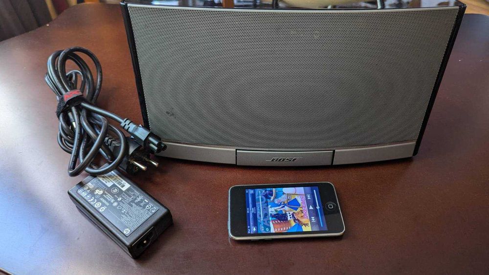 Bose SoundDock & Apple iPod 3rd Generation 64GB