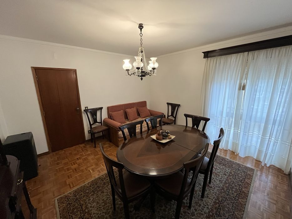 T2 mobilado em Ceira, 85 m², perto do Metro Mondego, com contrato