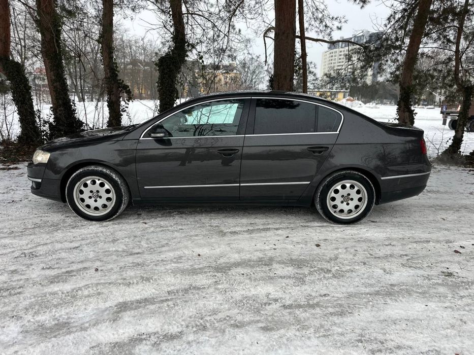 Volkswagen Passat b6 automat skory