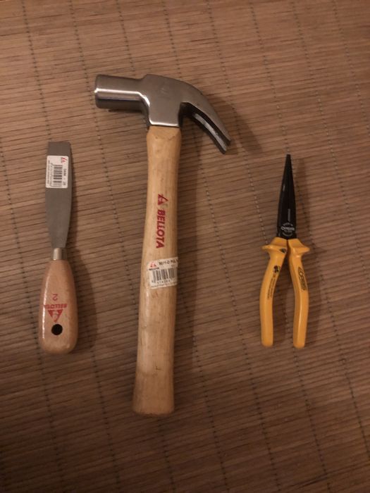 Martelos Alicates espatulas