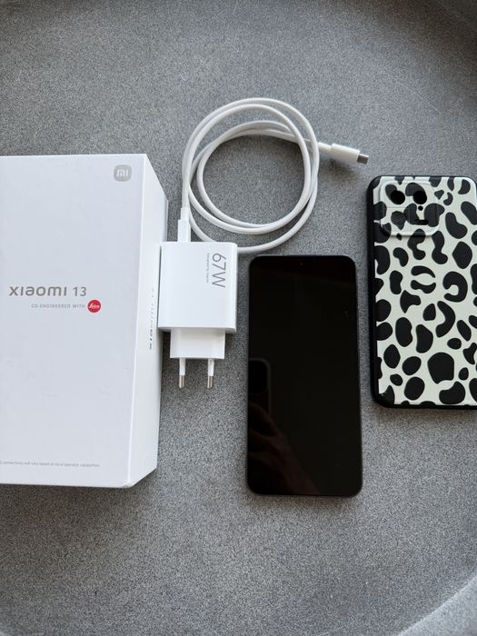Xiaomi 13 5G 256GB – Como Novo