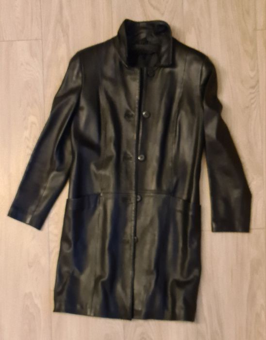 Krotki prosty płaszcz (kurtka) z miękkiej skóry rozm. S