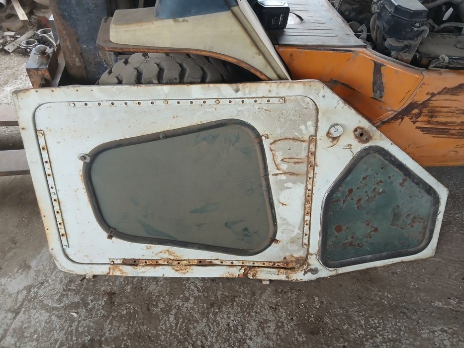 Продам запчасти на  юмз