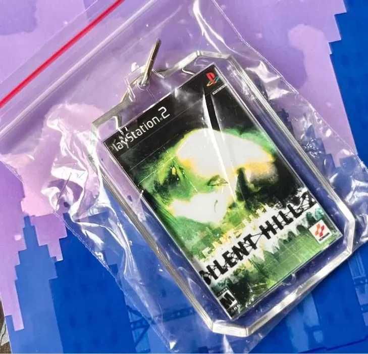 Komplet 2 breloków Silent Hill 2 - mini okładki gier (dwustronne)