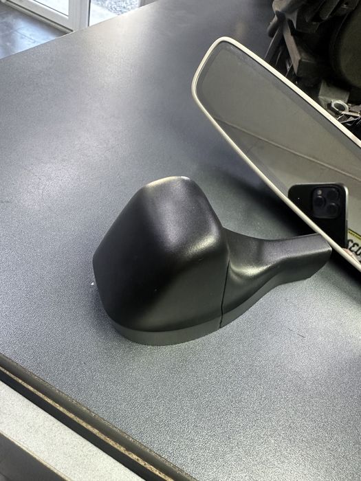 Безрамочне дзеркало Passat B8 Passat заднього виду