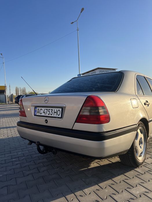 Mersedes W202 C180