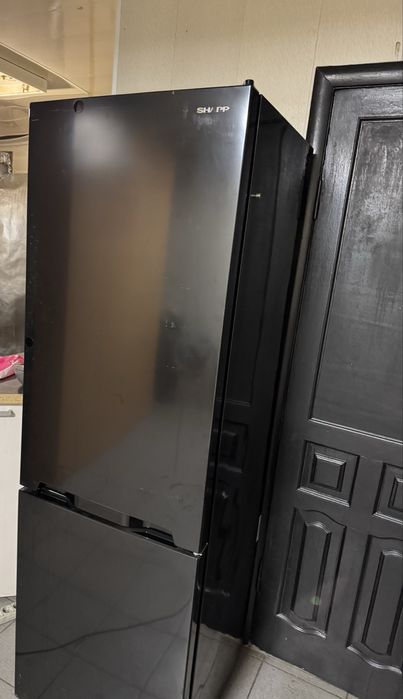 Продам Sharp SJ-BA05DMXBE-EU, Full No Frost, 180 см.