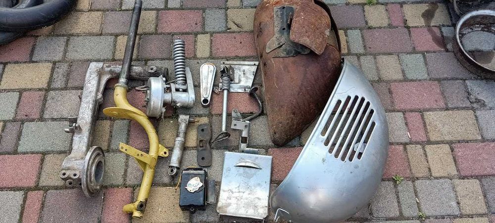 Вятка ВП 150, облицовка двигателя