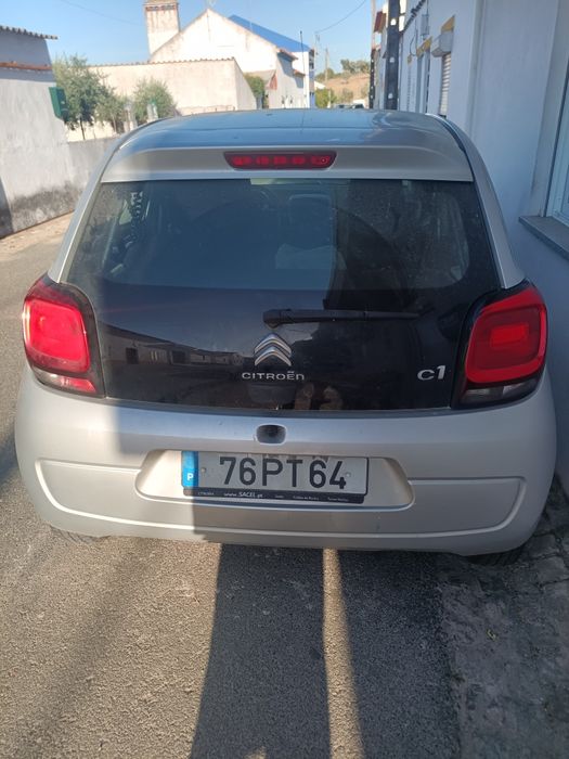 C1 impecável  carro de uso diário