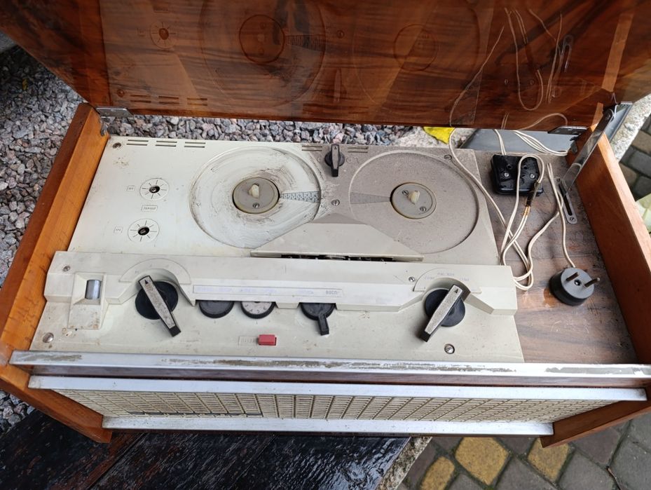 Проигрыватель магнитофон на бабинах Днипро ссср