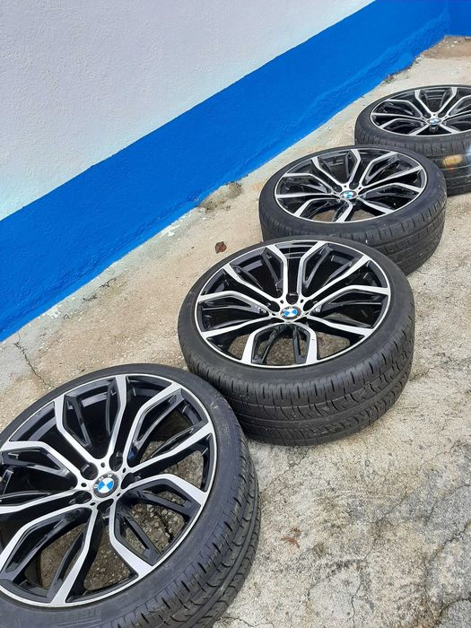 Jantes BMW 22 5x120 uma delas tem de ser reparada