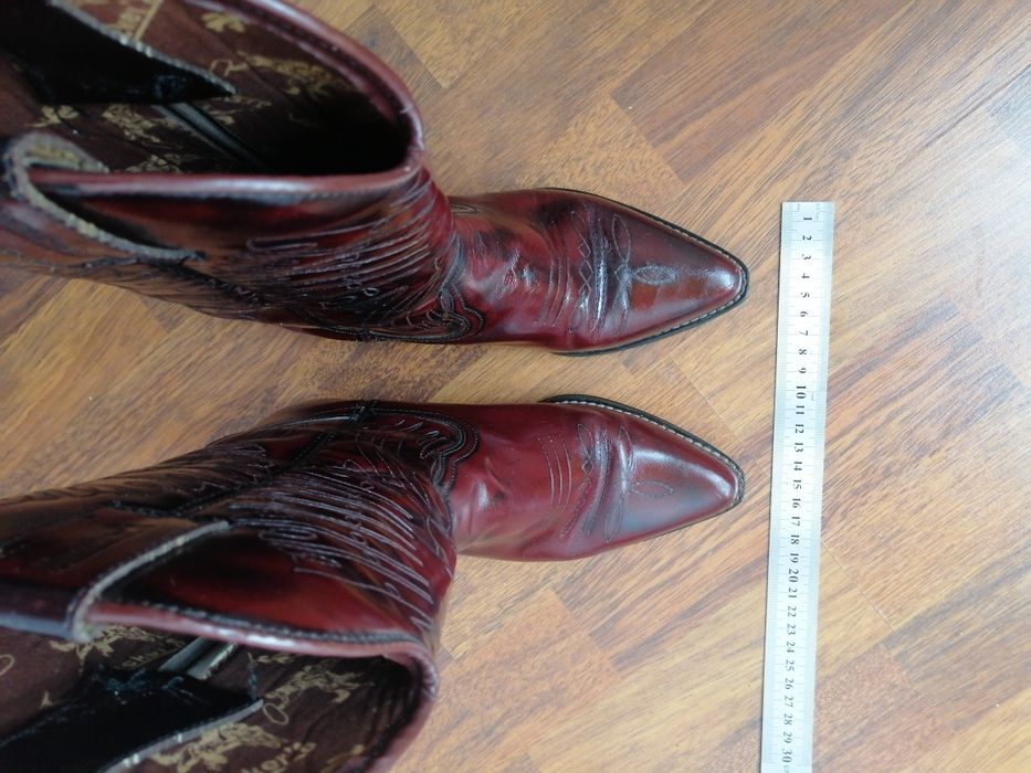 Сапоги boots ковбойские козаки красные кожа 36 корпоратив ковбой носок