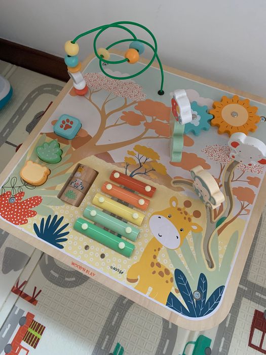 Mesa atividade criança